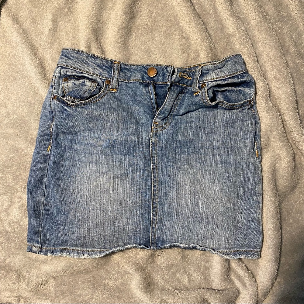 Light wash jean skirt